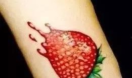 吃瓜纹身网红是谁,揭秘网络红人的独特魅力